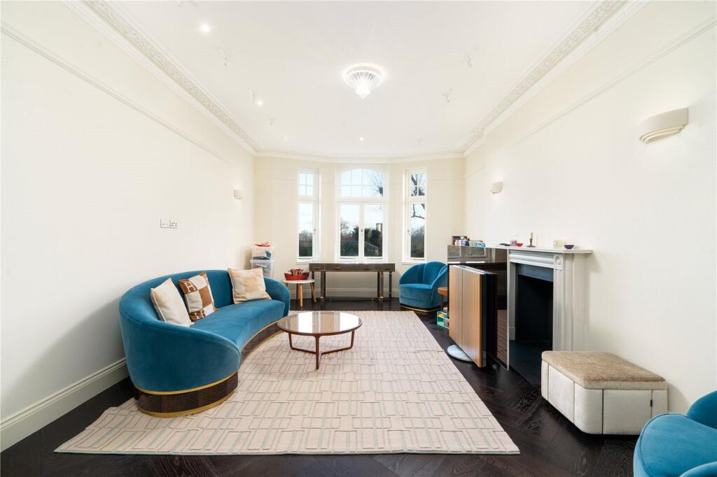 4 bedroom apartment for sale in North Gate, Prince Albert Road, St John's Wood, London, NW8